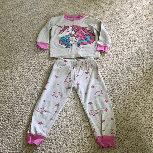 Toddler girl Unicorn PJs - Picture 1 of 3